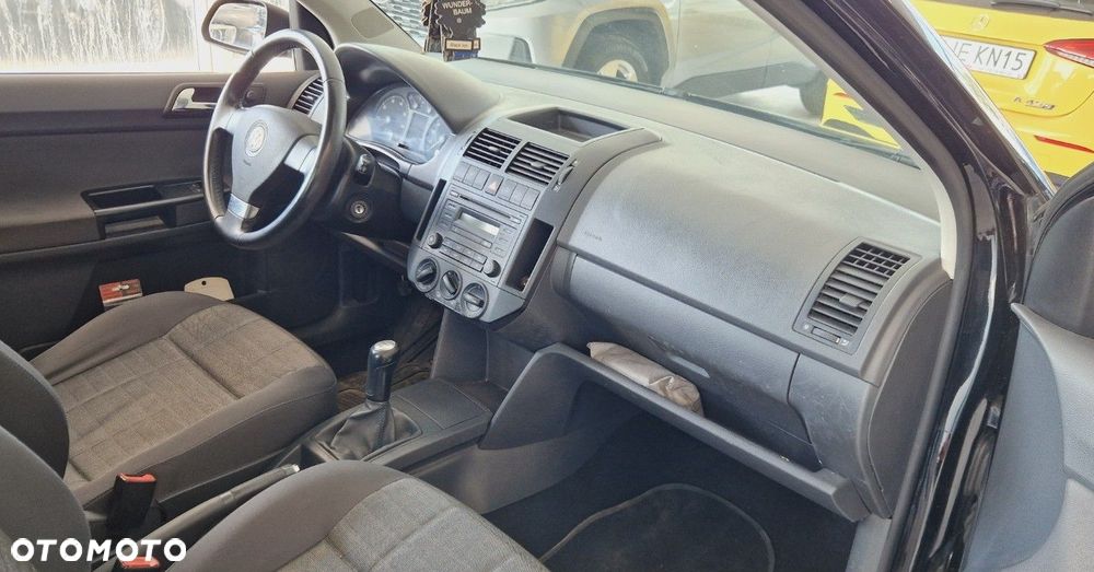 Volkswagen Polo - 9