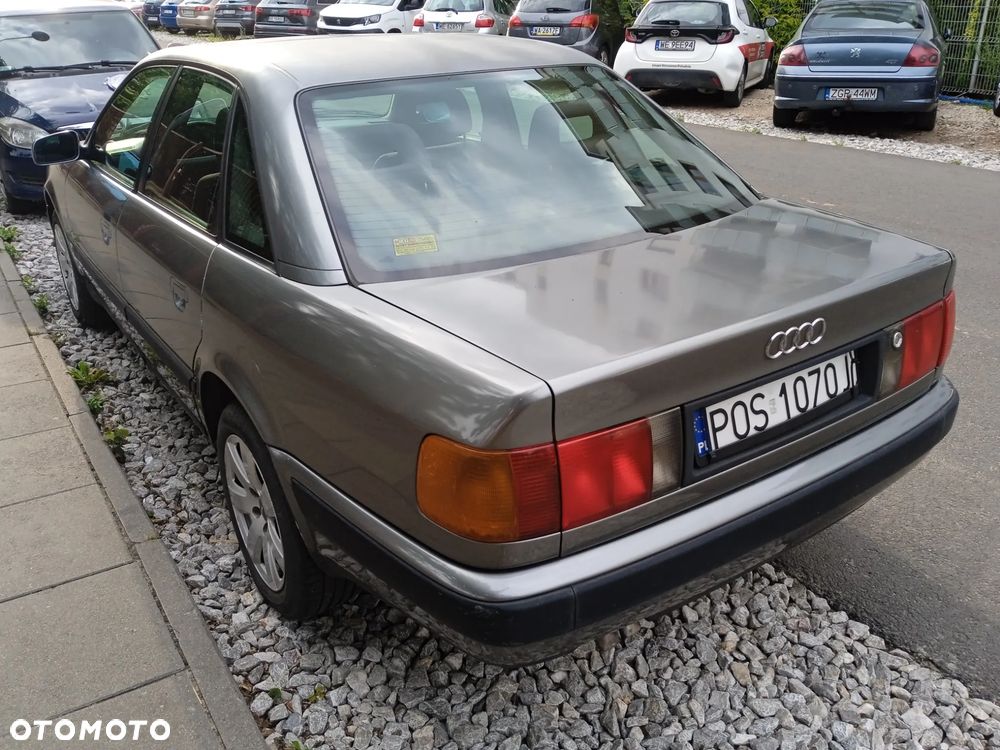 Audi 100 - 4