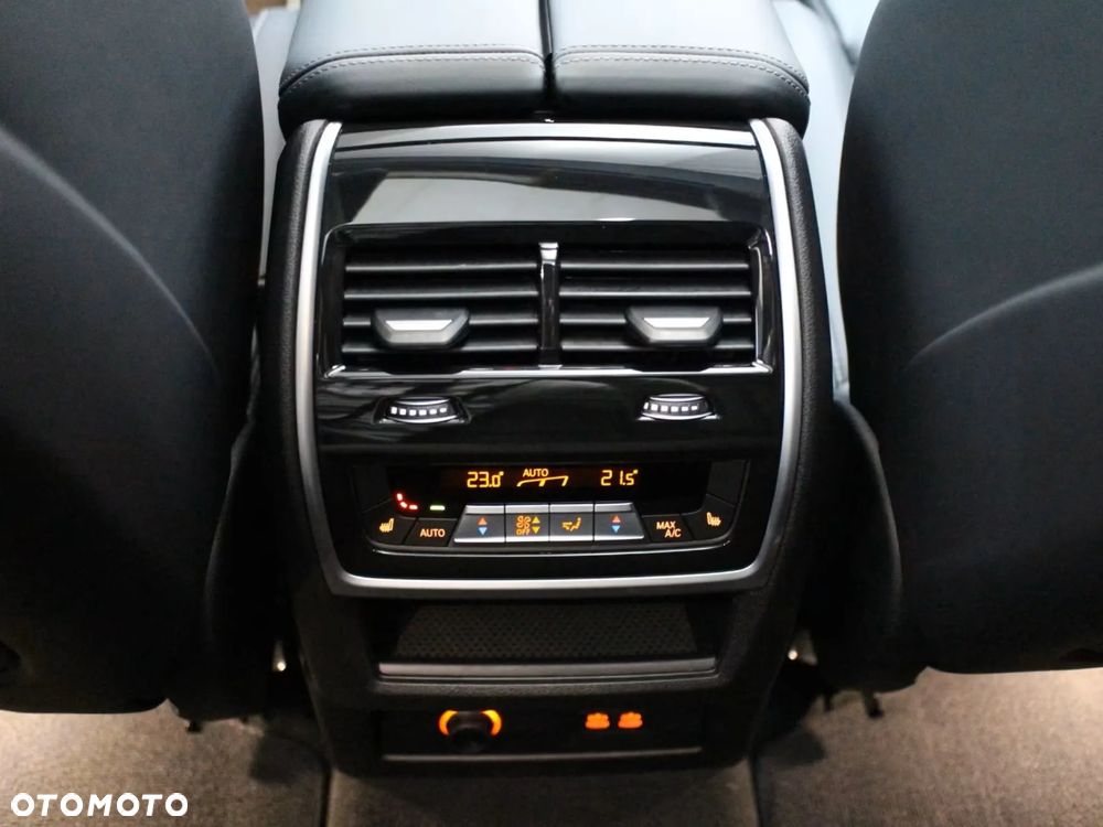 BMW X5 xDrive40d mHEV M Sport sport - 27