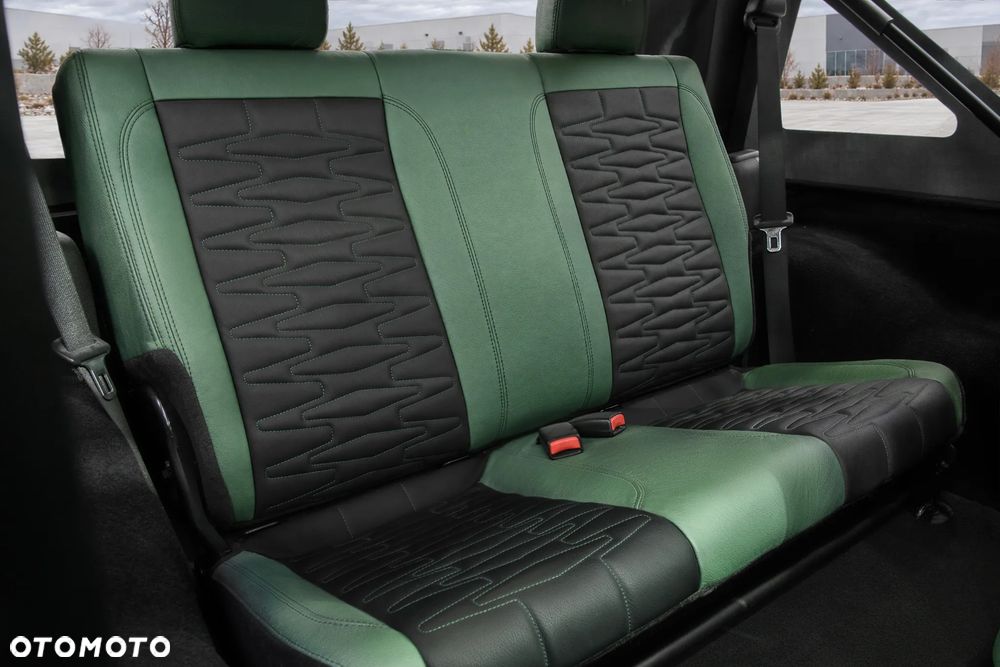 Jeep Wrangler - 21