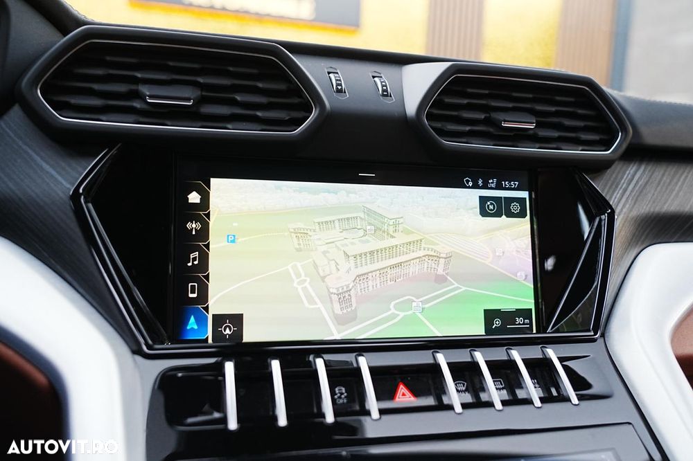 Lamborghini URUS - 30