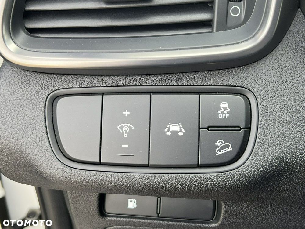 Kia Sorento 2.0 CRDI L - 24