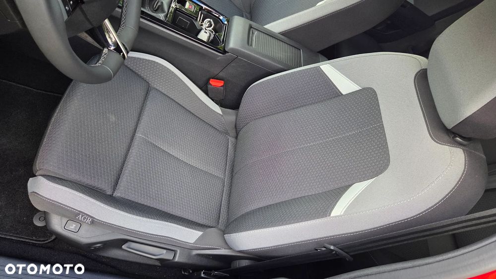 Opel Astra 1.2 Turbo Enjoy - 28