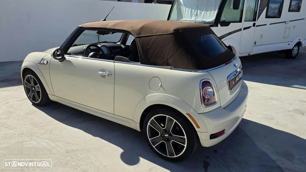 MINI Cabrio Cooper D - 15
