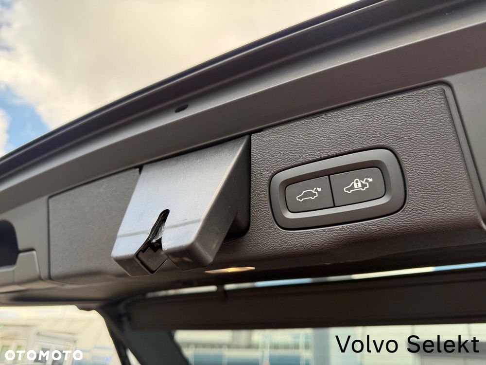 Volvo XC 60 - 32