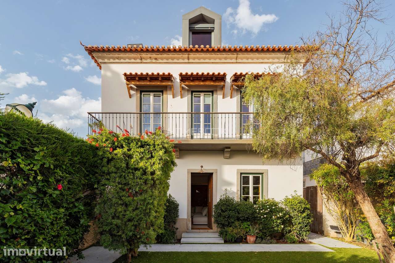 Moradia  de Arquitetura Premiada em São Pedro do Estoril, Cascais - Grande imagem: 2/53
