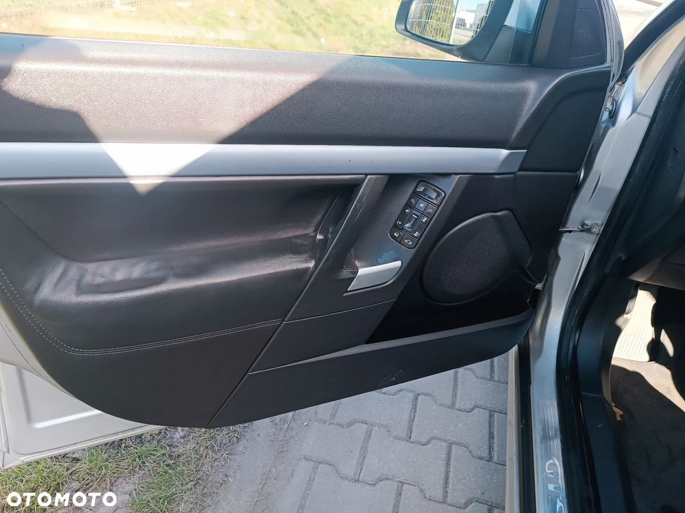 Opel Vectra 2.2 - 30