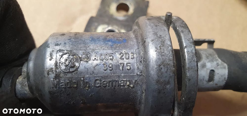Zawór ciśnienia oleju Mercedes Klasa C W203 A0052033975 - 10