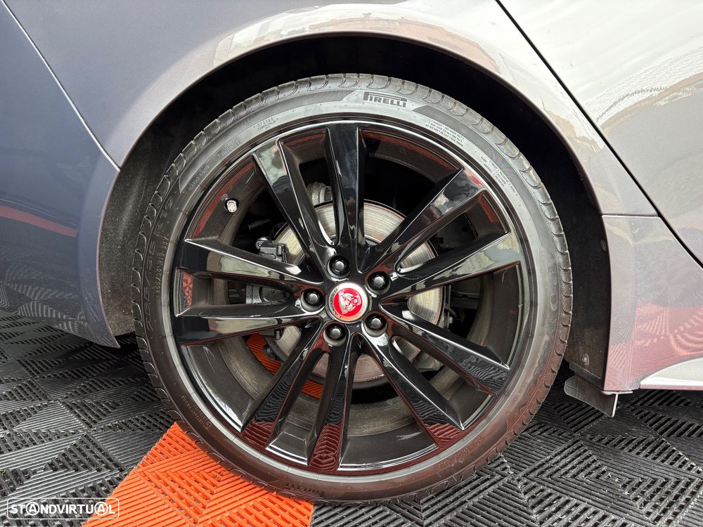 Jaguar XE 20d Aut. R-Sport - 26