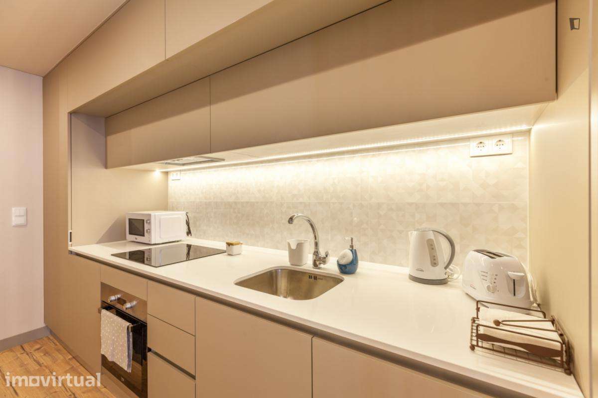 Apartamento com 1 quartos - localizado em Santo Ildefonso Porto - Grande imagem: 2/6