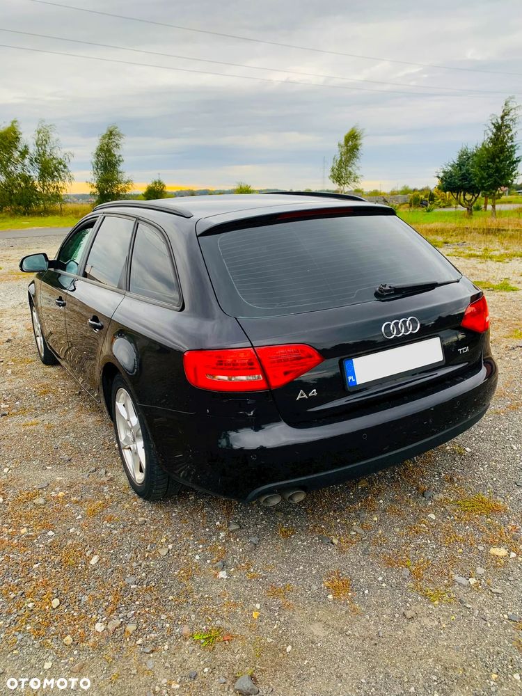 Audi A4 - 4