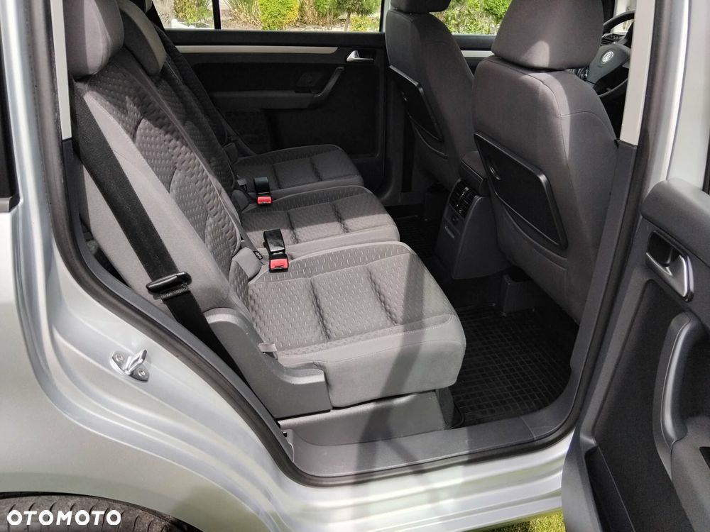 Volkswagen Touran 1.6 Freestyle - 16
