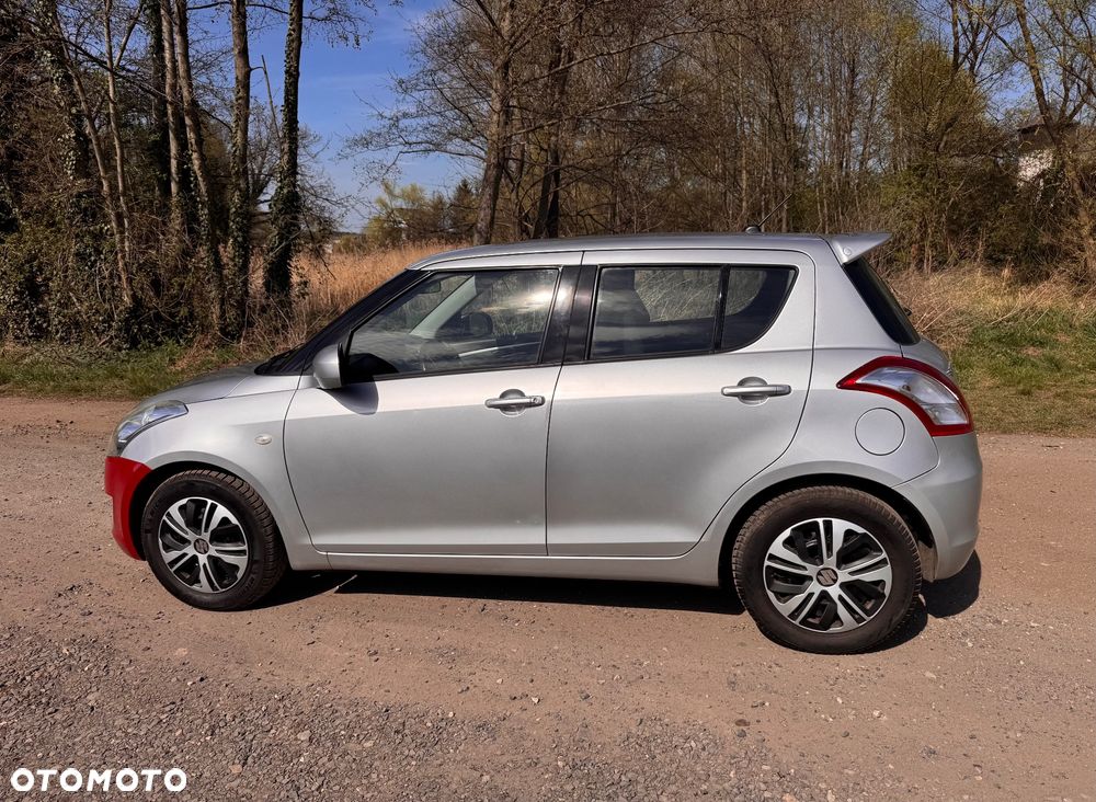 Suzuki Swift - 4