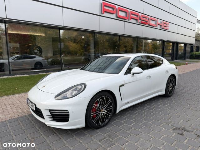 Porsche Panamera GTS - 1