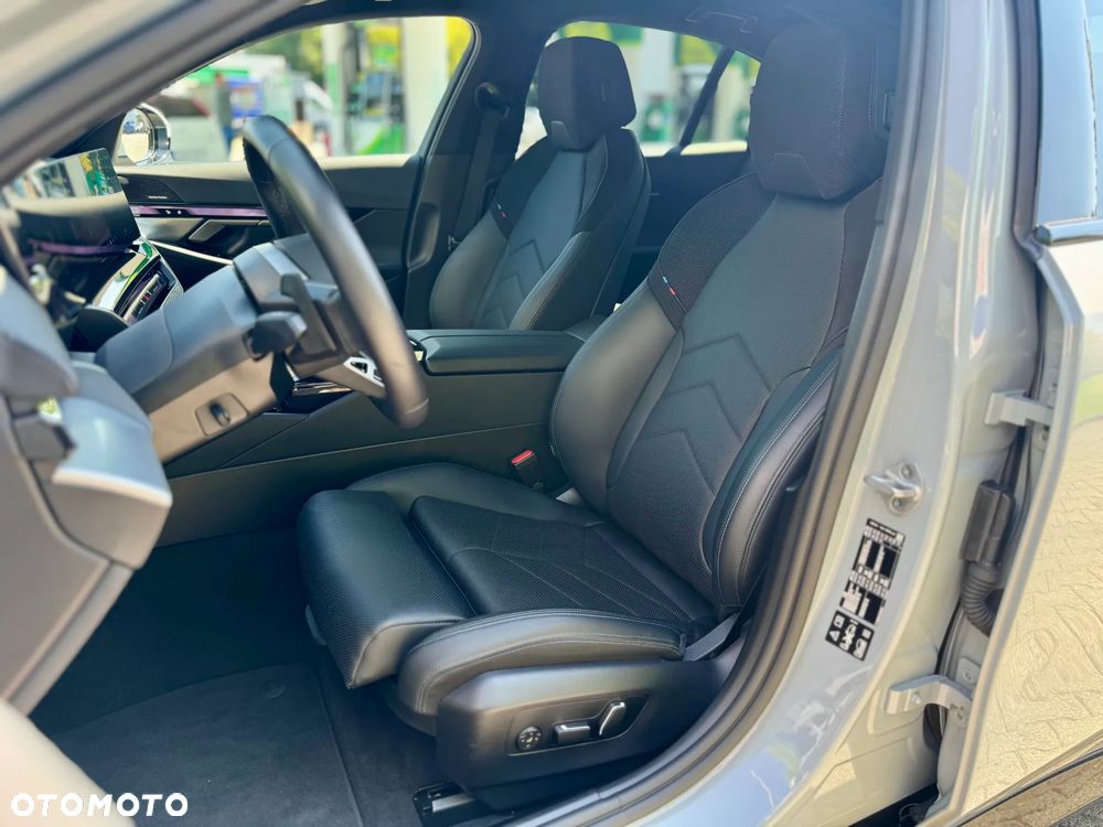 BMW Seria 5 520d xDrive mHEV M Sport - 6