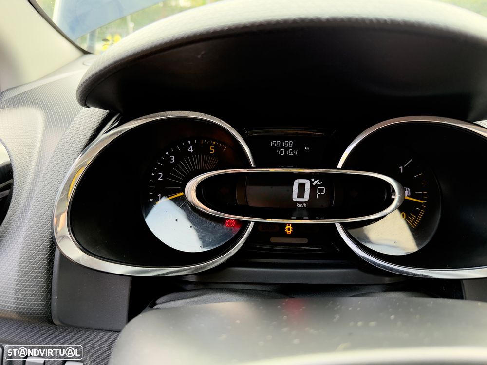Renault Clio 1.5 dCi Dynamique S EDC - 45