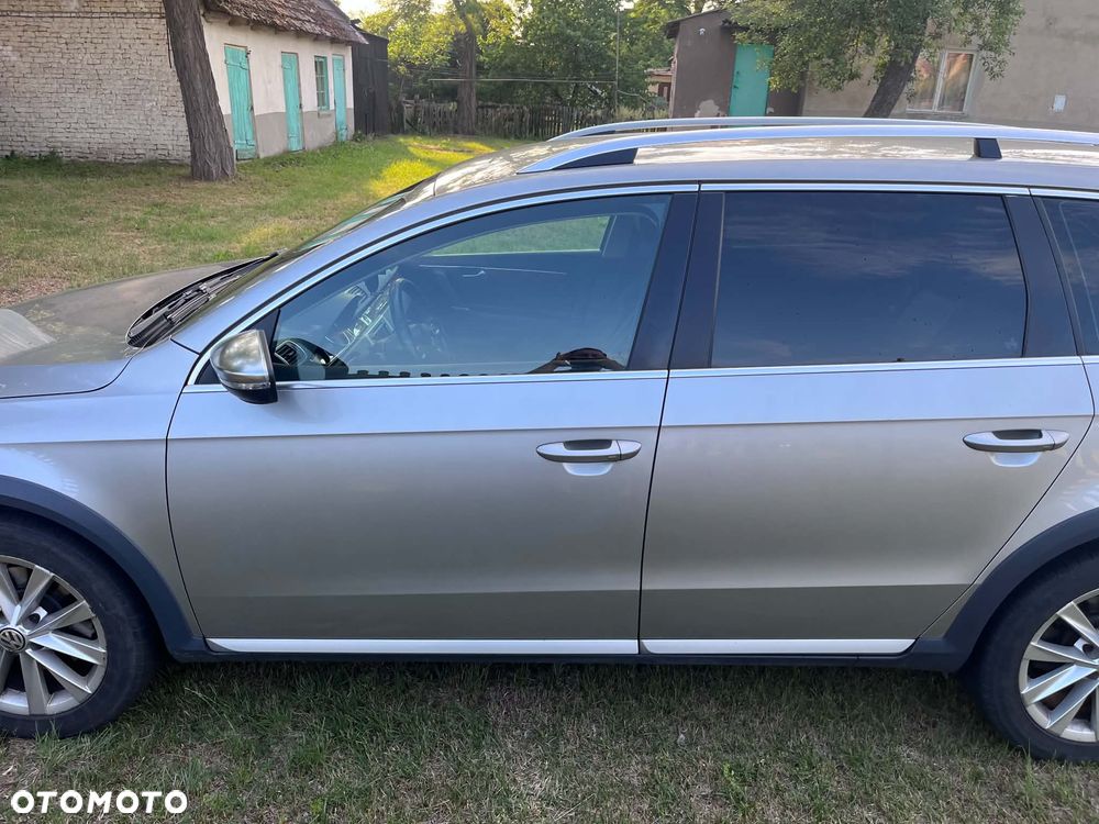 Volkswagen Passat Alltrack - 9
