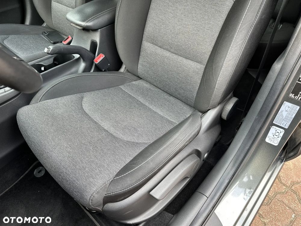 Hyundai i30 1.5 T-GDI 48V Premium DCT - 13