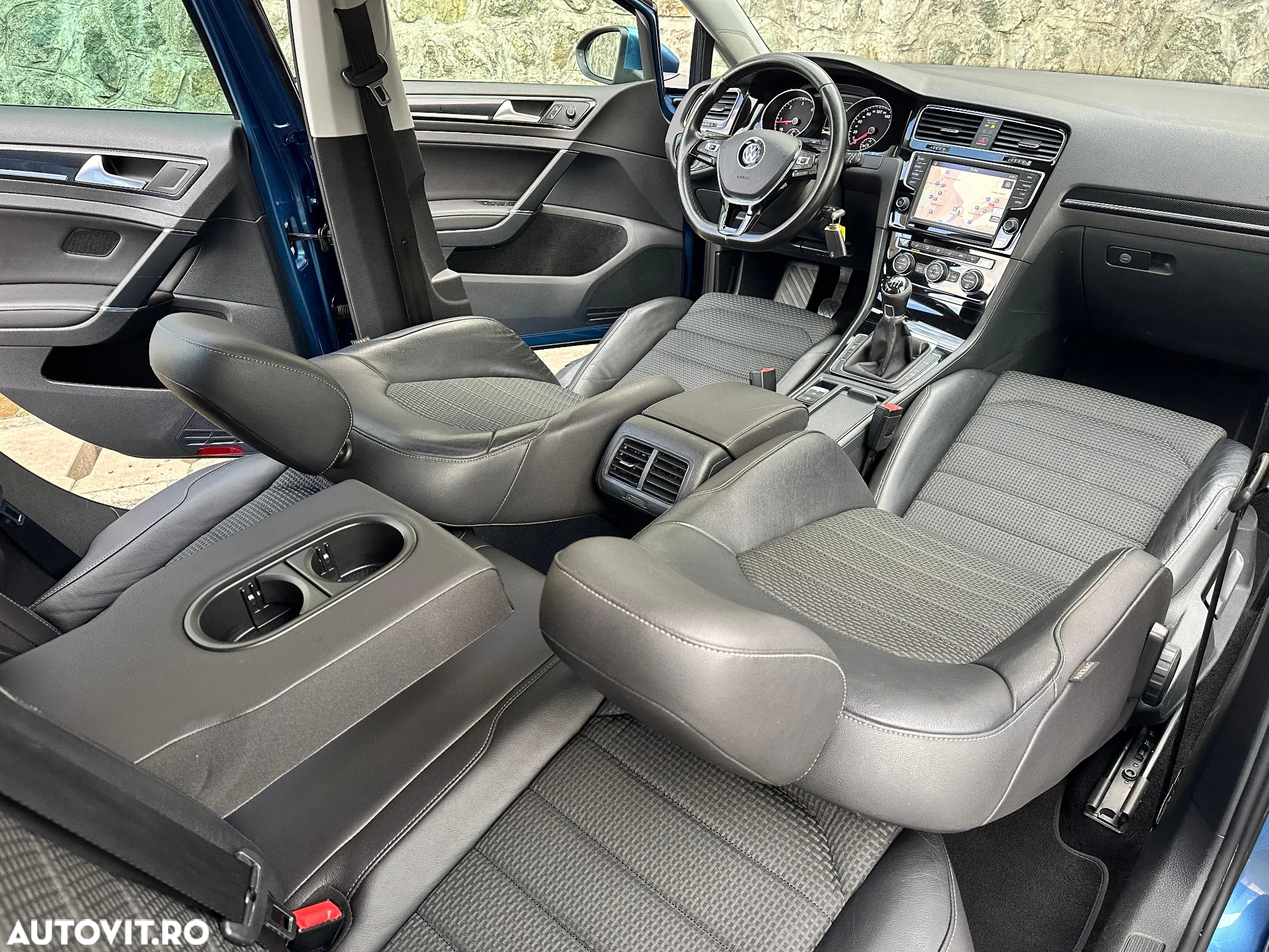 Volkswagen Golf 2.0 BlueTDI Highline - 8