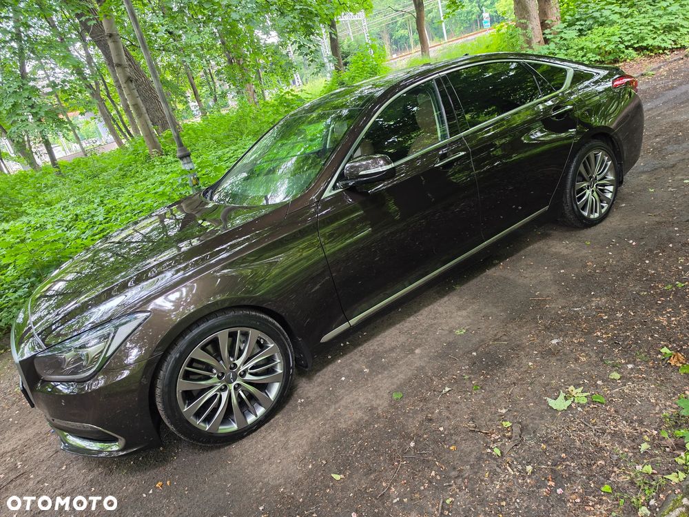 Hyundai Genesis 3.8 V6 GDI - 4