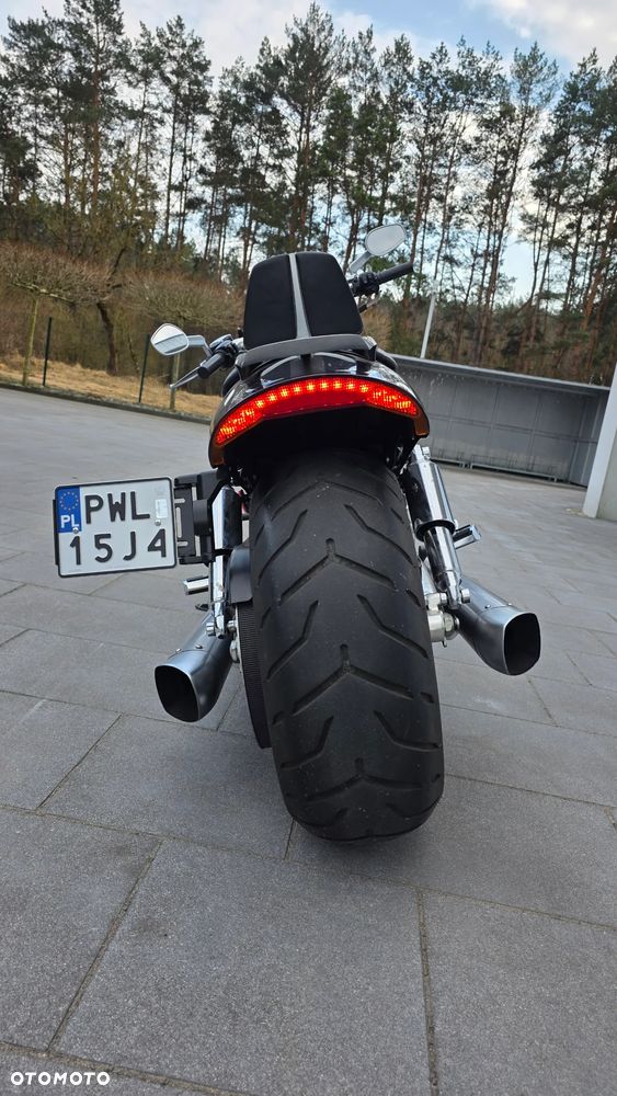 Harley-Davidson V-Rod Muscle - 11