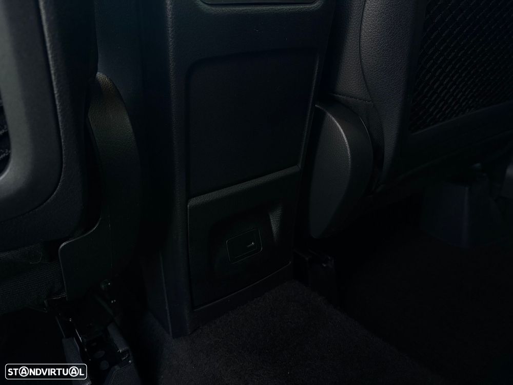 Mercedes-Benz GLA 250 e Progressive - 41