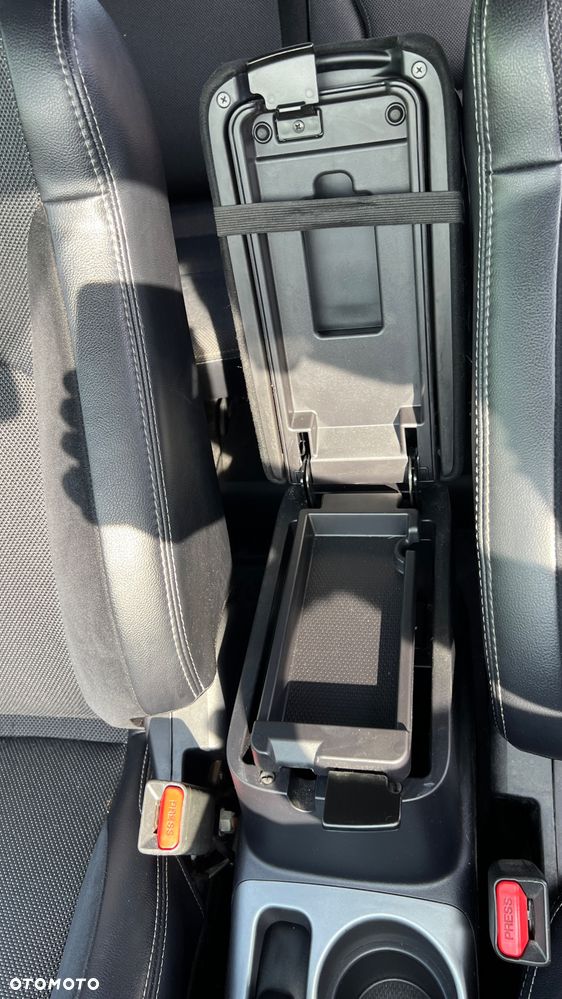 Mitsubishi Outlander 2.0 Invite 2WD EU5 - 29