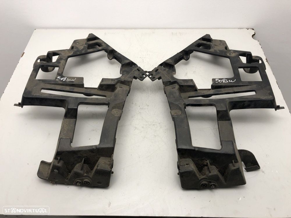 Guia do parachoques Dto Esq Trás PEUGEOT 508 SW I (8E_)  11.10 - 1