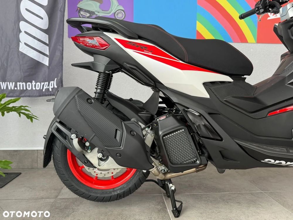 Aprilia SR - 8