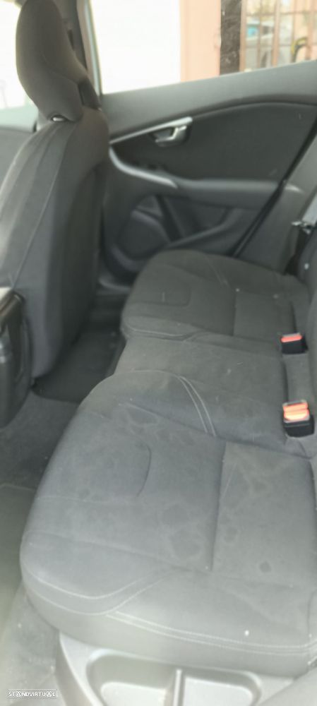 Volvo V40 2.0 D2 Kinetic - 12