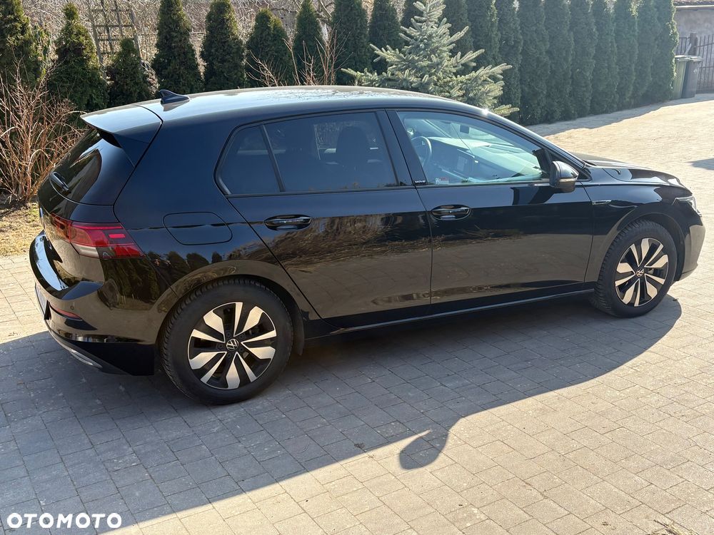 Volkswagen Golf - 6