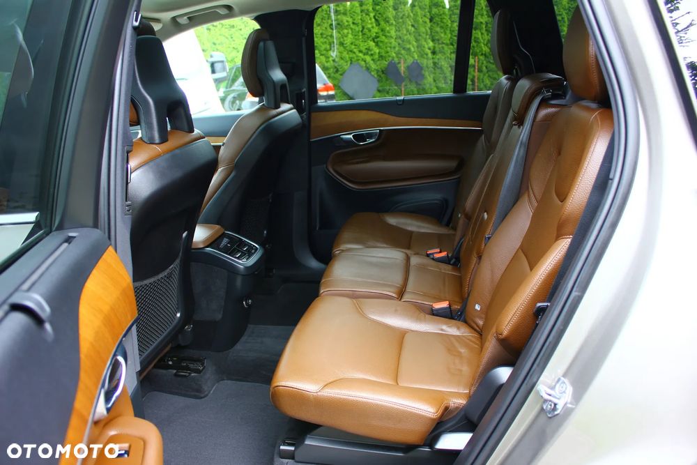 Volvo XC 90 B5 D AWD Momentum Pro 7os - 32