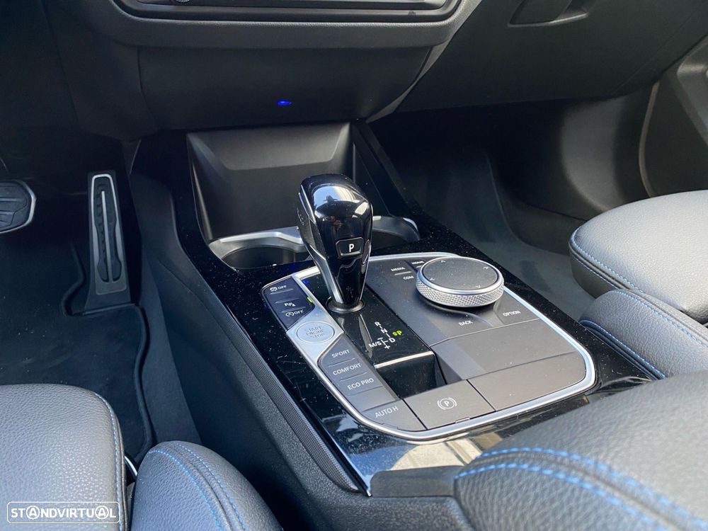 BMW 116 d Pack Desportivo M Auto - 11