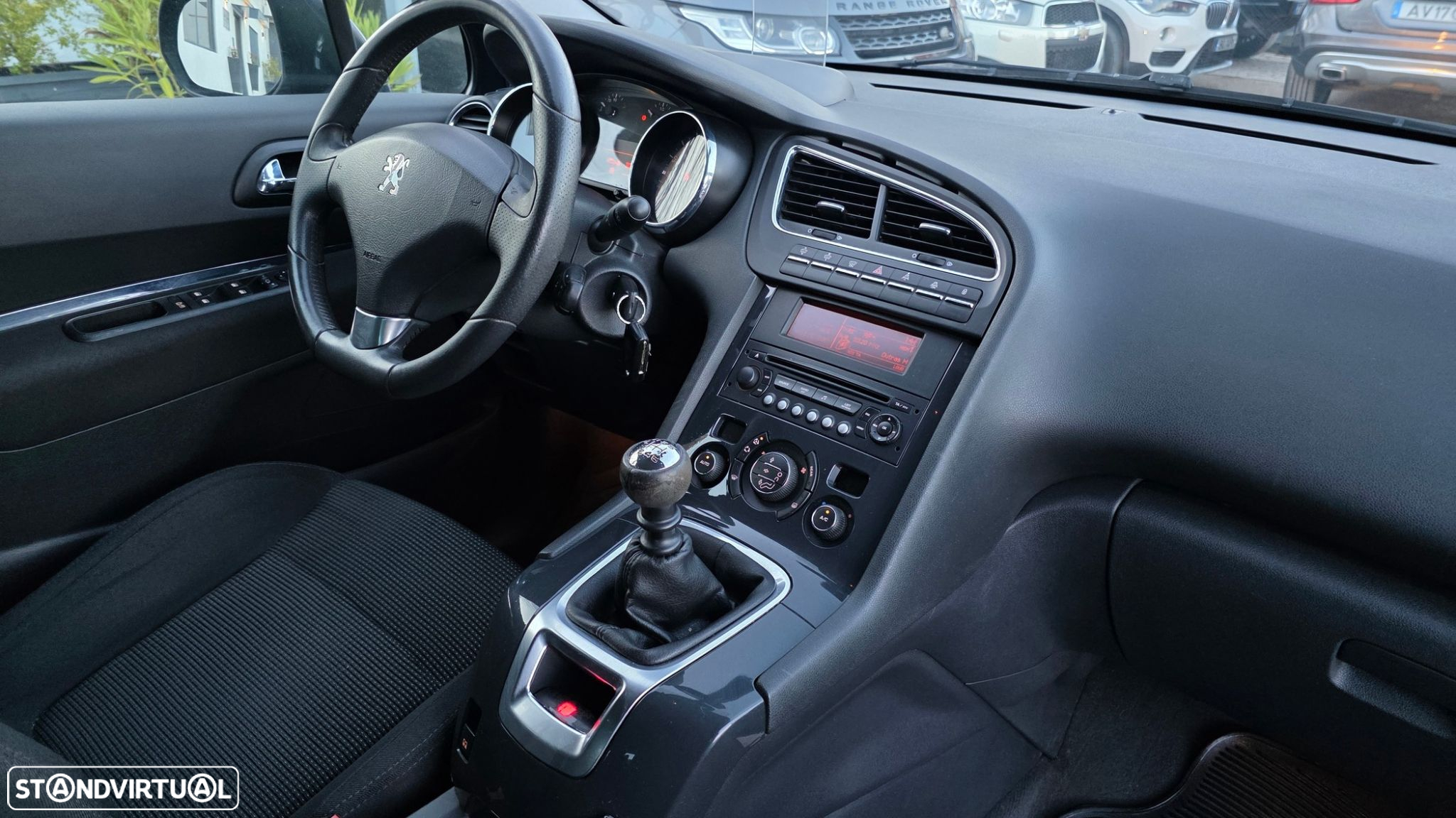Peugeot 5008 1.6 HDi Executive JLL17 - 15