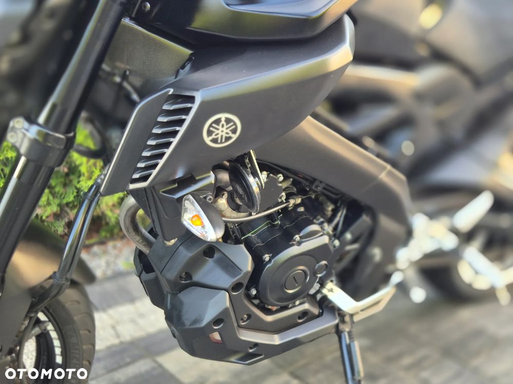 Yamaha MT - 17