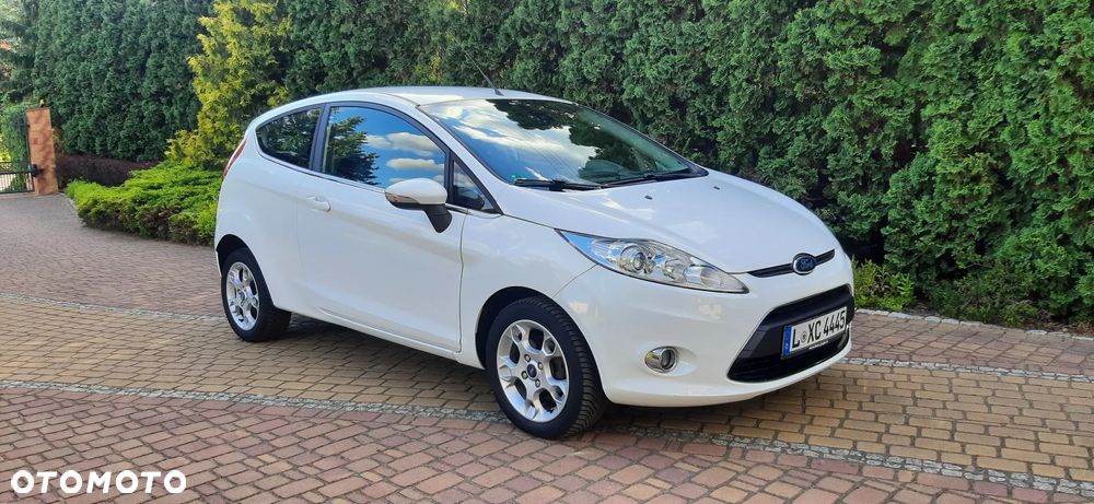 Ford Fiesta - 2