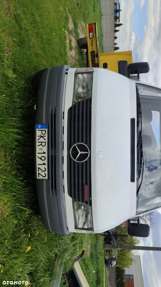 Mercedes-Benz Sprinter - 2