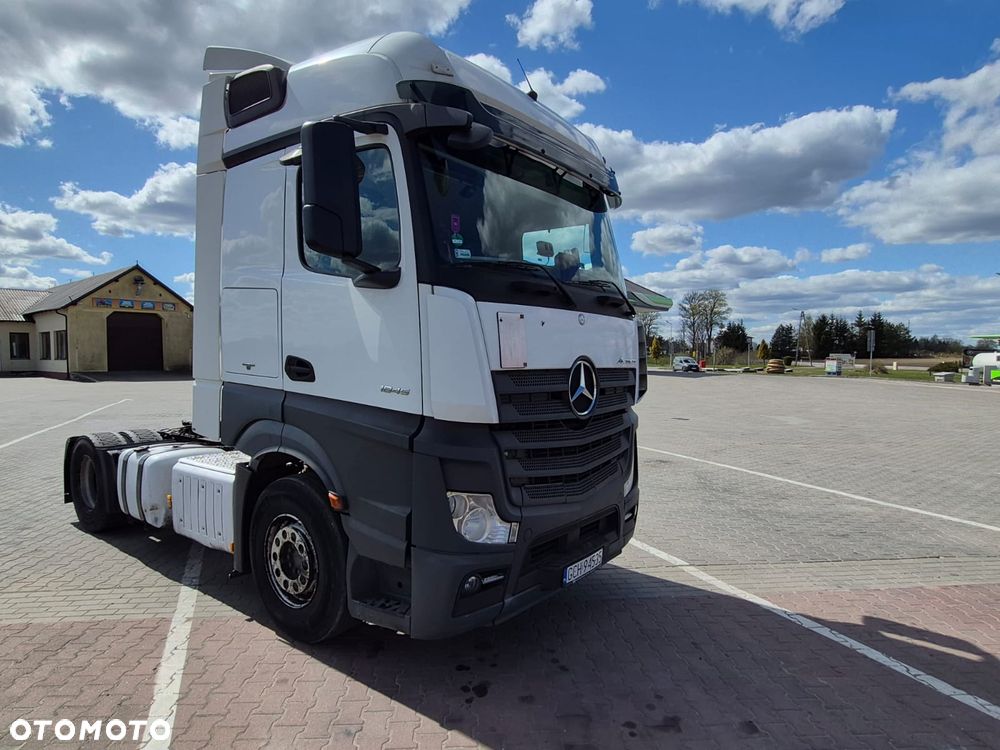 Mercedes-Benz ACTROS - 1
