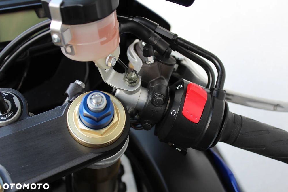 Suzuki GSX-R - 22