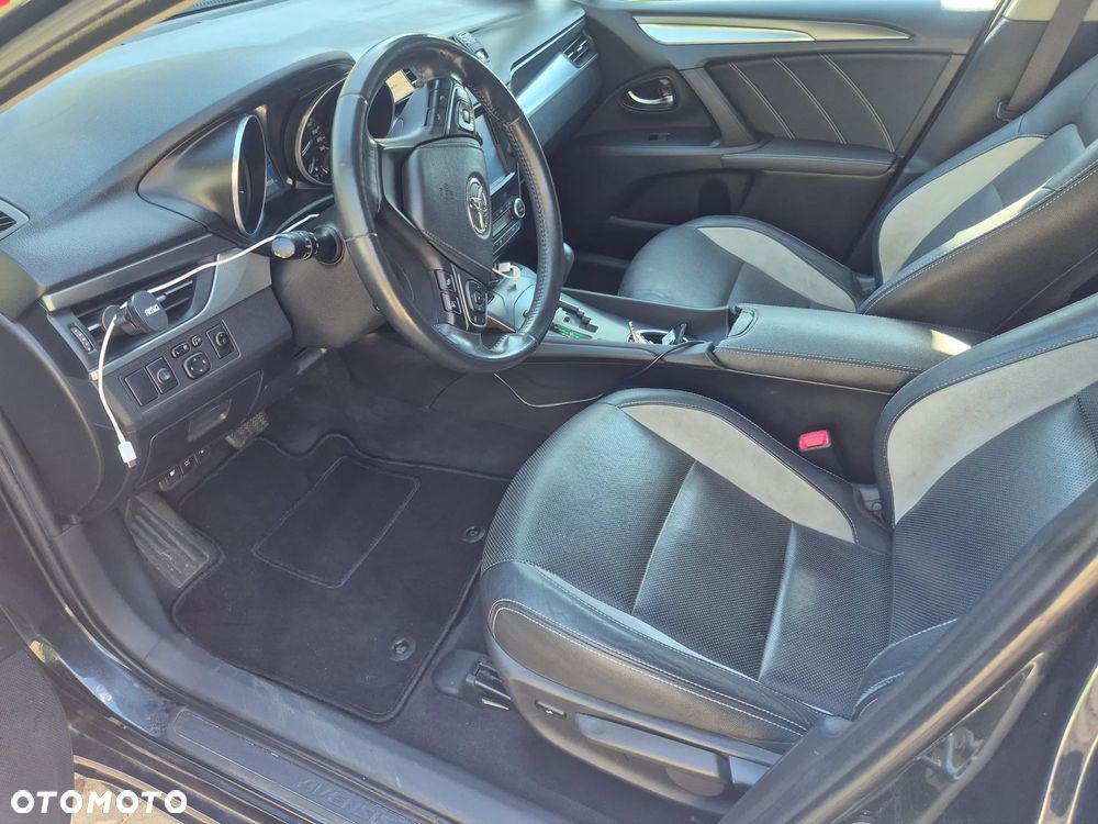Toyota Avensis 1.8 Prestige MS - 13