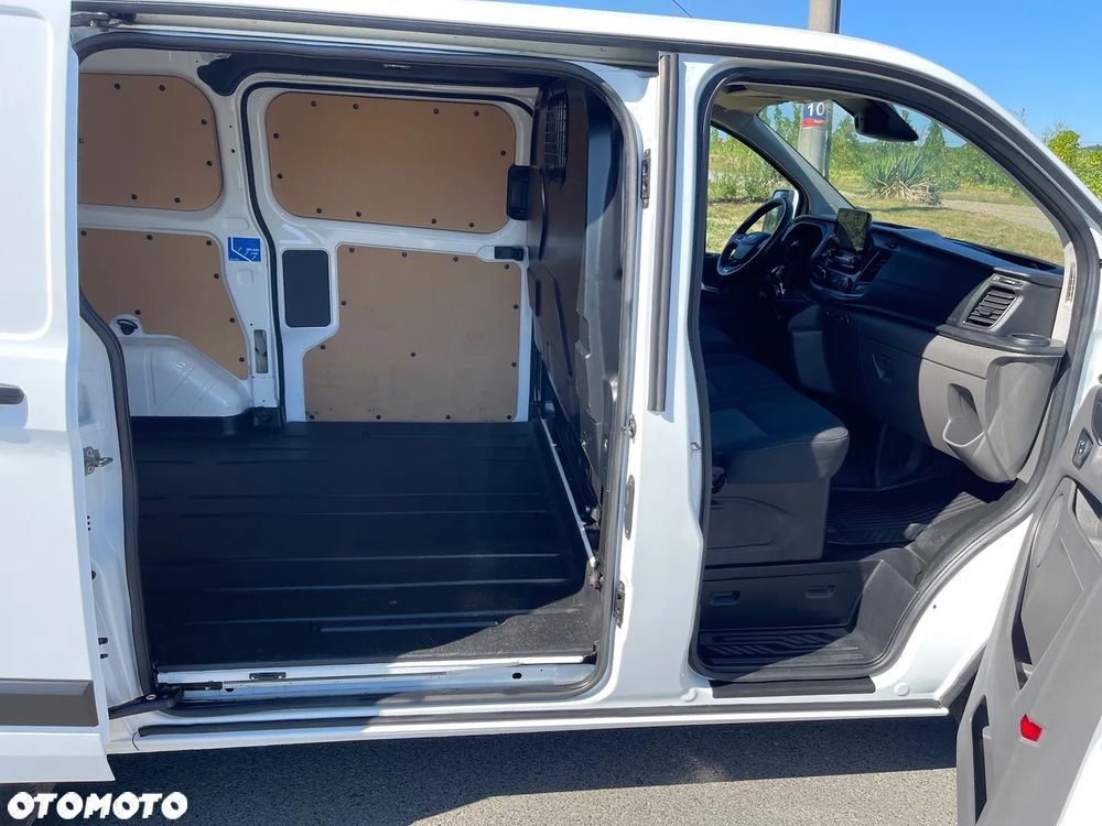 Ford Transit Custom - 38