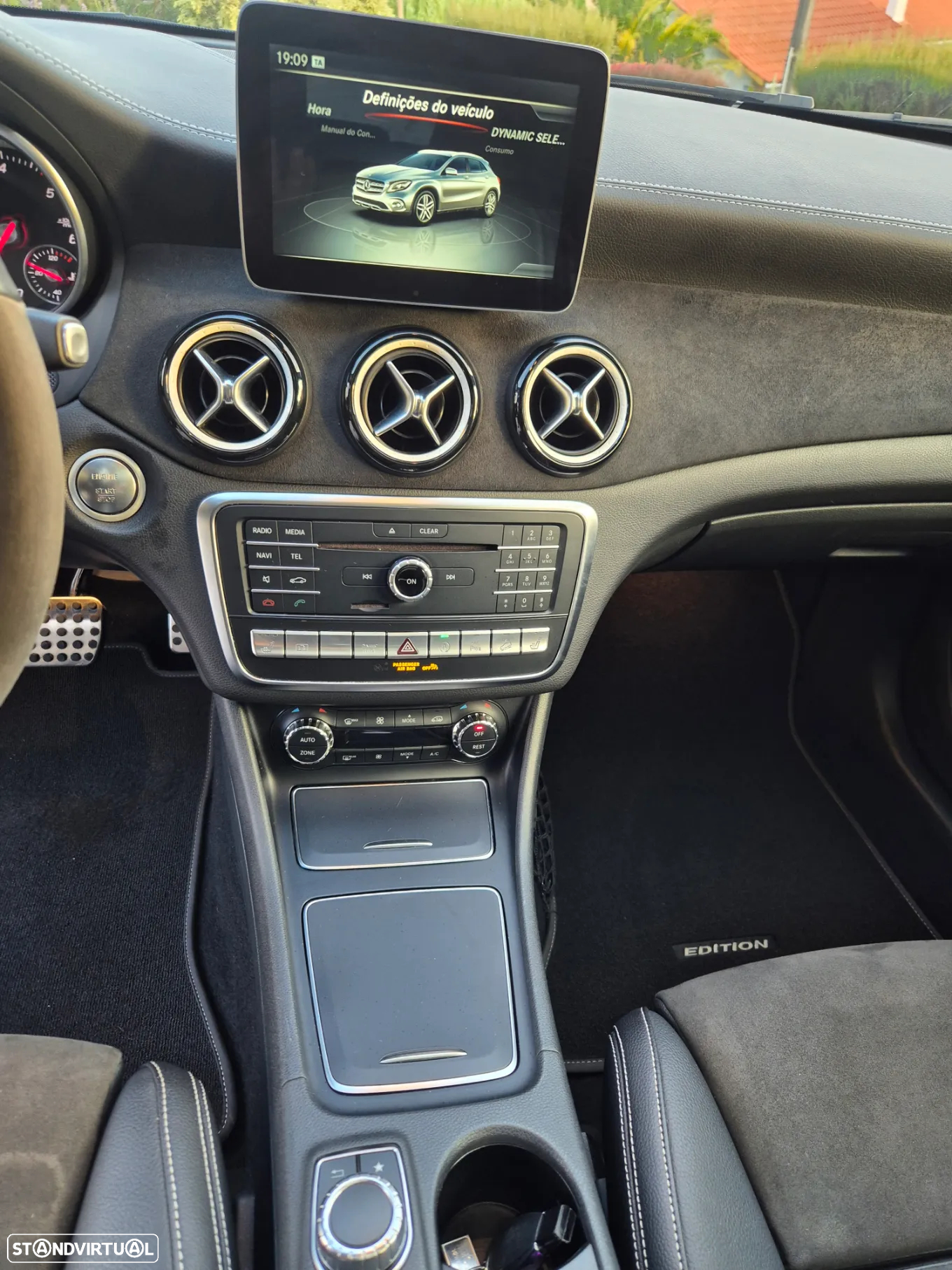 Mercedes-Benz GLA 220 d 4Matic 7G-DCT AMG Line - 14