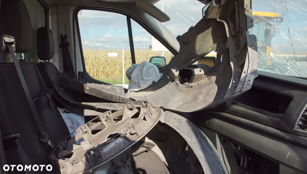 Auto na części - Ford Transit MK8 Lift 2.0 TDCI 131 KM BKFB KK2P-7000-EA 436 2019R Silnik Skrzynia Drzwi Lusterko Zderzak Błotnik Szyba Zabudowa Deska Kokpit Sterownik Moduł Czujnik Licznik Kierownica Panel - 14