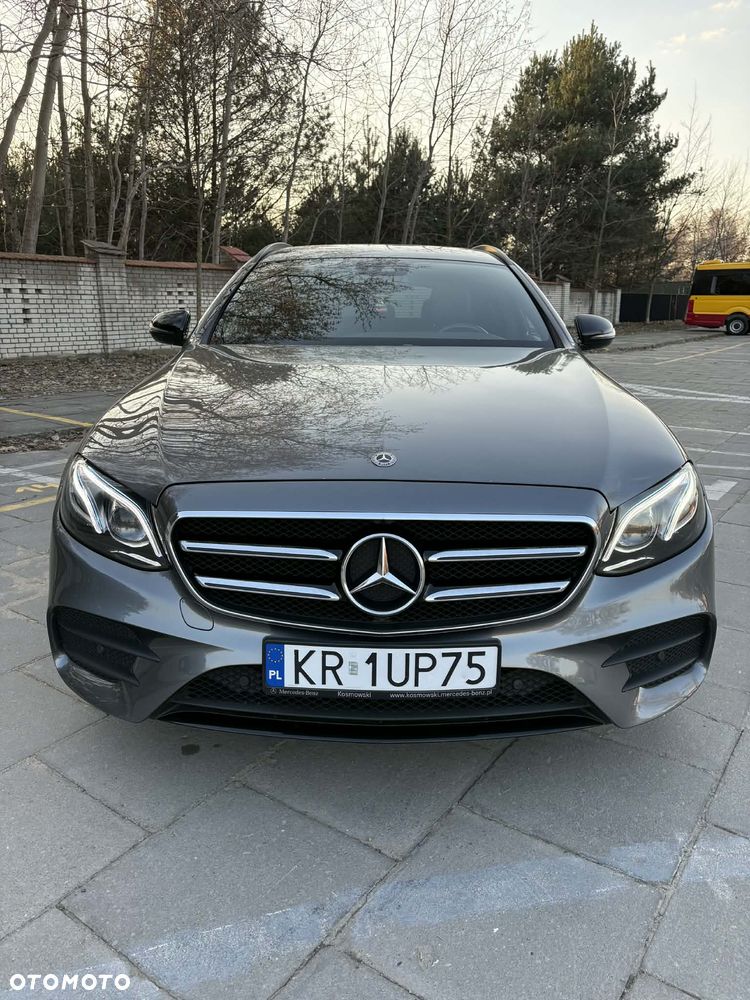 Mercedes-Benz Klasa E 200 4-Matic 9G-TRONIC - 3