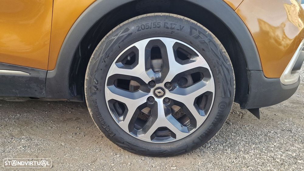 Renault Captur 1.5 dCi Exclusive EDC - 11