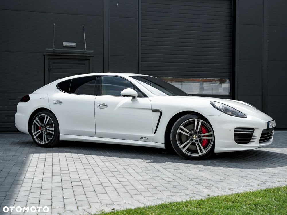 Porsche Panamera GTS PDK - 2