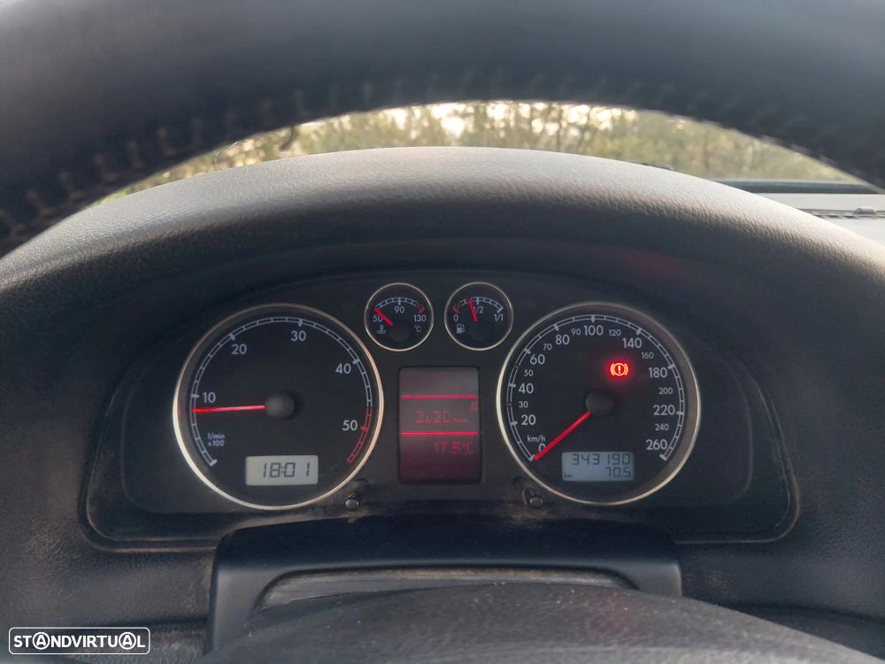 VW Passat 1.9 TDi Confortline Plus 4M 03 - 18