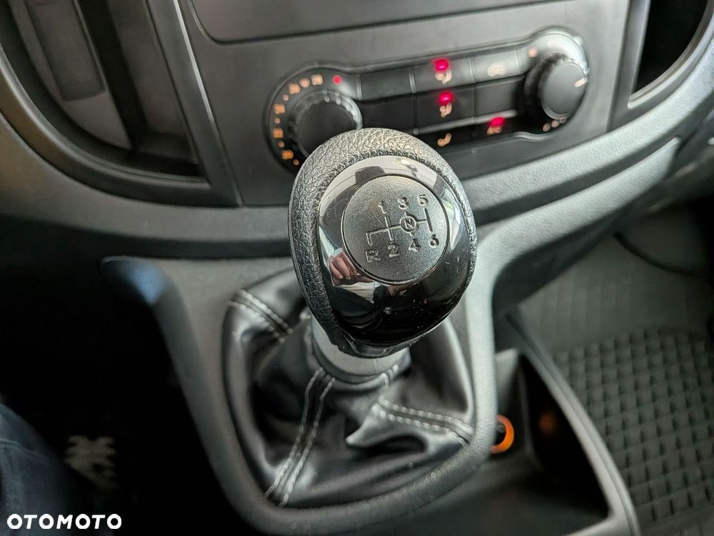 Mercedes-Benz Vito - 14