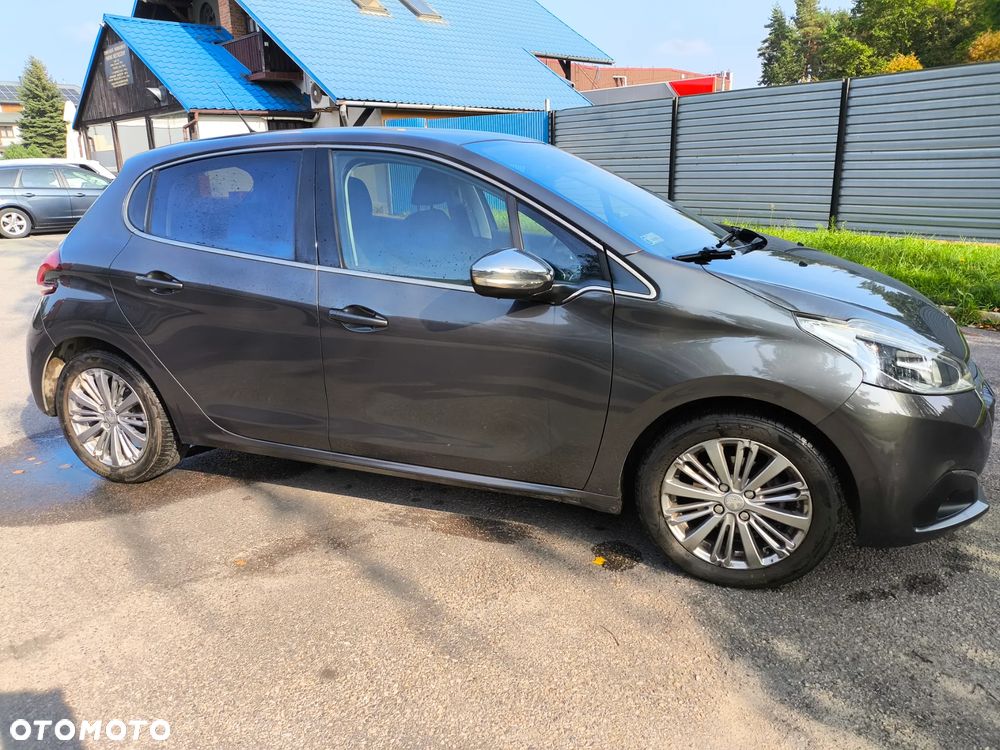 Peugeot 208 1.2 PureTech Active - 5