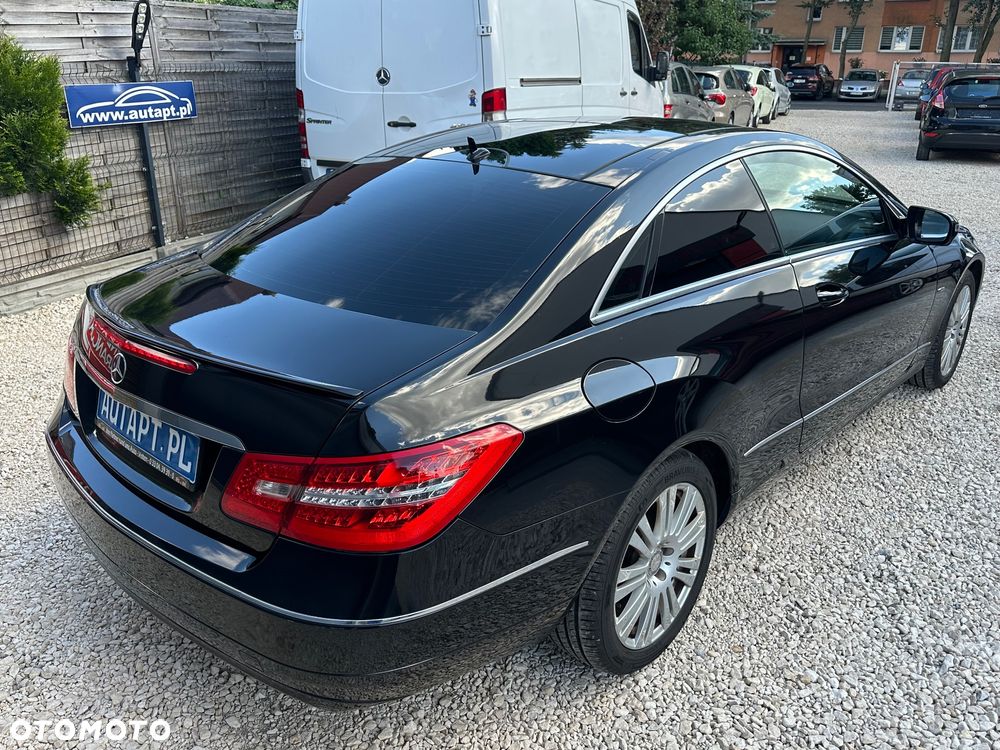 Mercedes-Benz Klasa E 250 CGI BlueEffICIENCY - 11